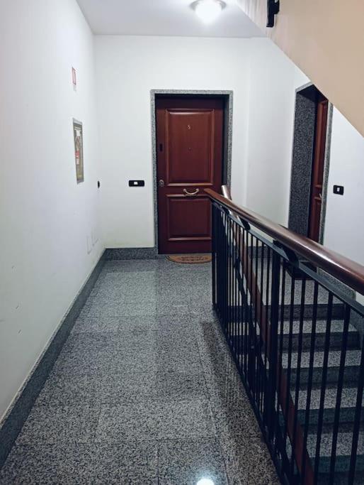 Minerva House - Airport And Fiera Apartment Fiumicino Luaran gambar